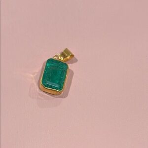 Emerald Green Gold Pendant